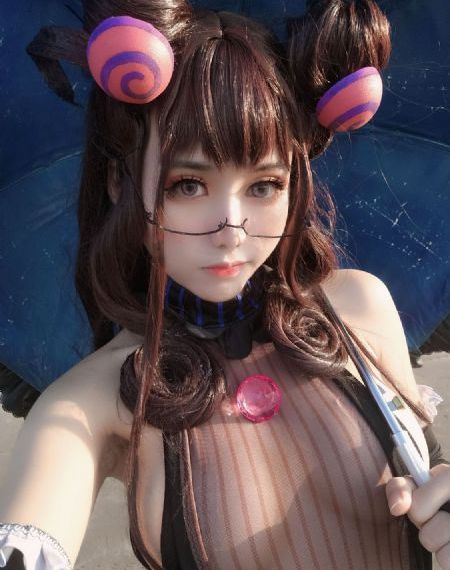 黄子弘凡